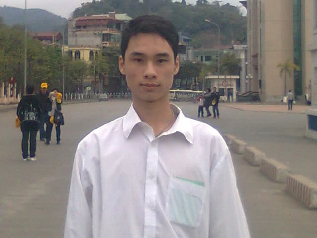 Hoang009 001